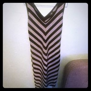 Mossimo Semi-Fitted Maxi Dress in size Medium